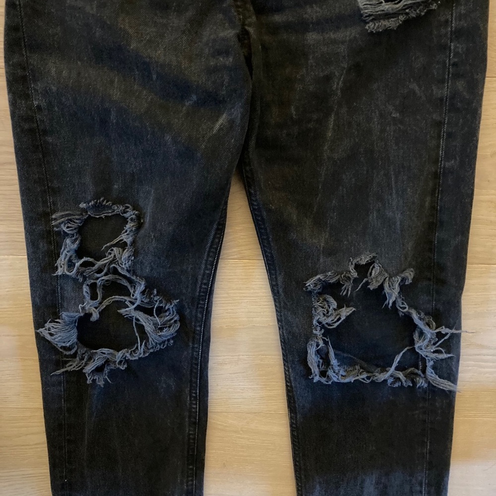 Agolde 90s mid rise boyfriend jeans in audio. - Picture 4 of 9